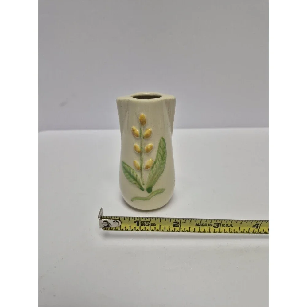 Vintage Shawnee USA Art Pottery Wheat Mini Vase 3 3/8